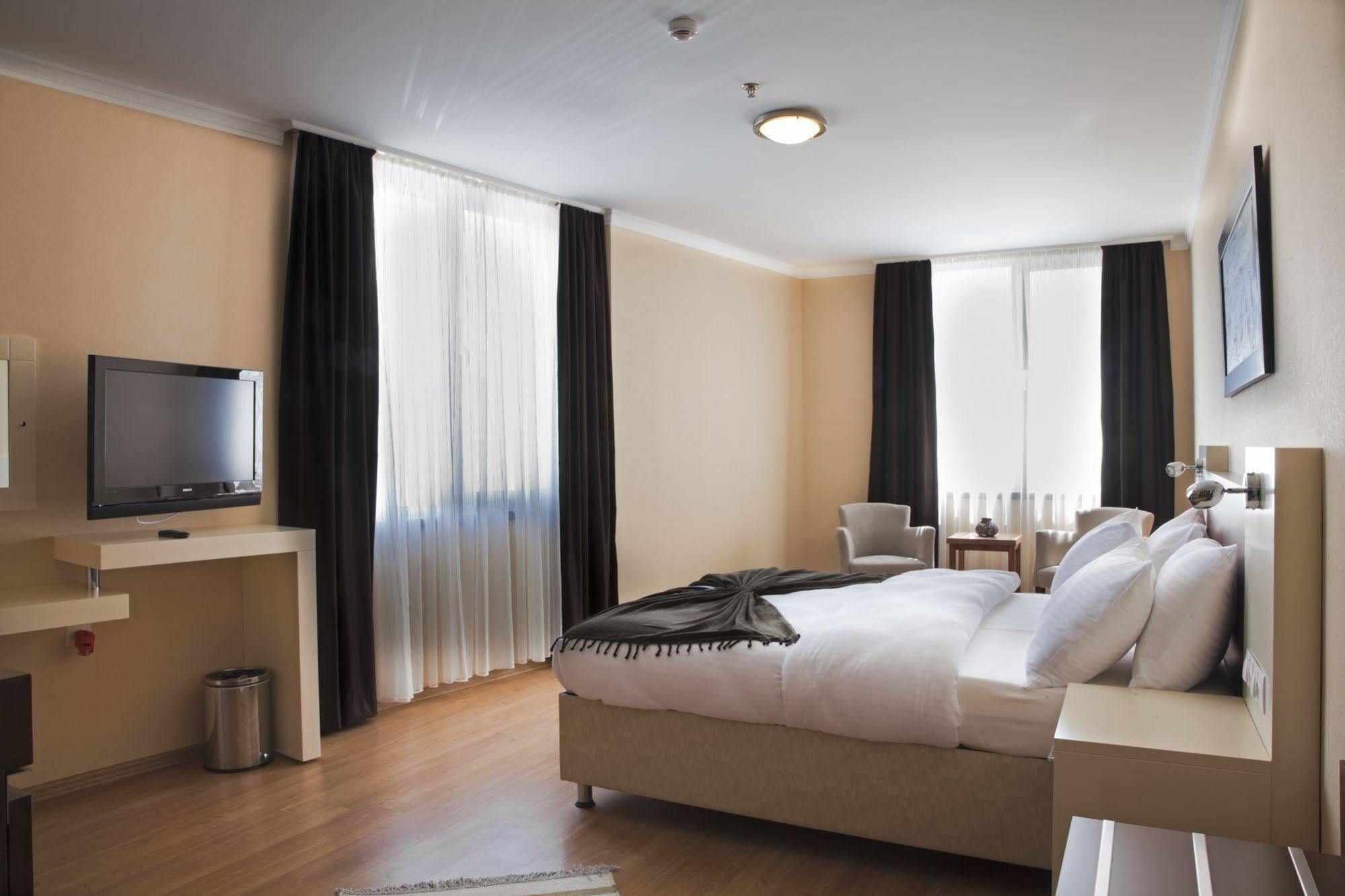 Gosterisli Otel Duzce エクステリア 写真